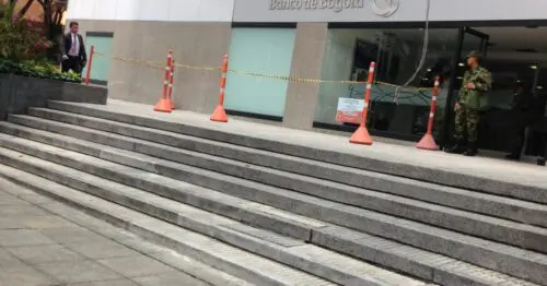 CAJERO BANCO DE BOGOTA OFICINA CALLE 100